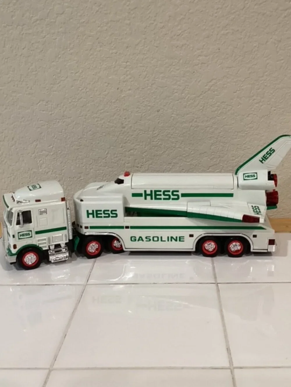 Hess Truck with Space Shuttle‎ & Satellite 14